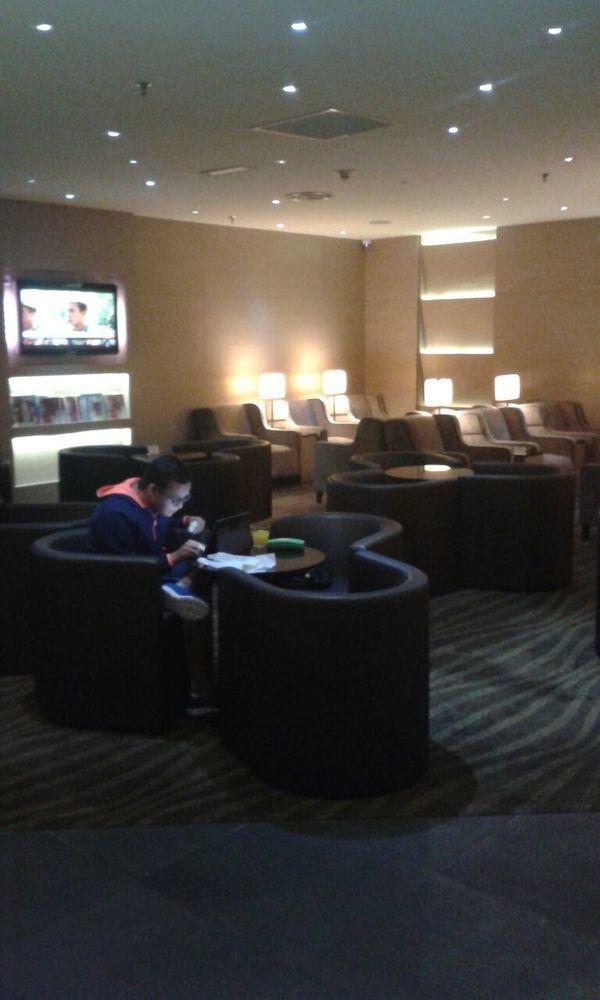 Отель Plaza Premium Lounge Байан-Лепас Экстерьер фото