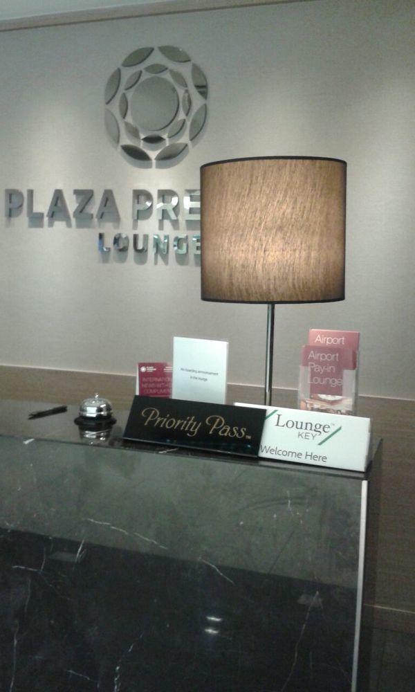Отель Plaza Premium Lounge Байан-Лепас Экстерьер фото