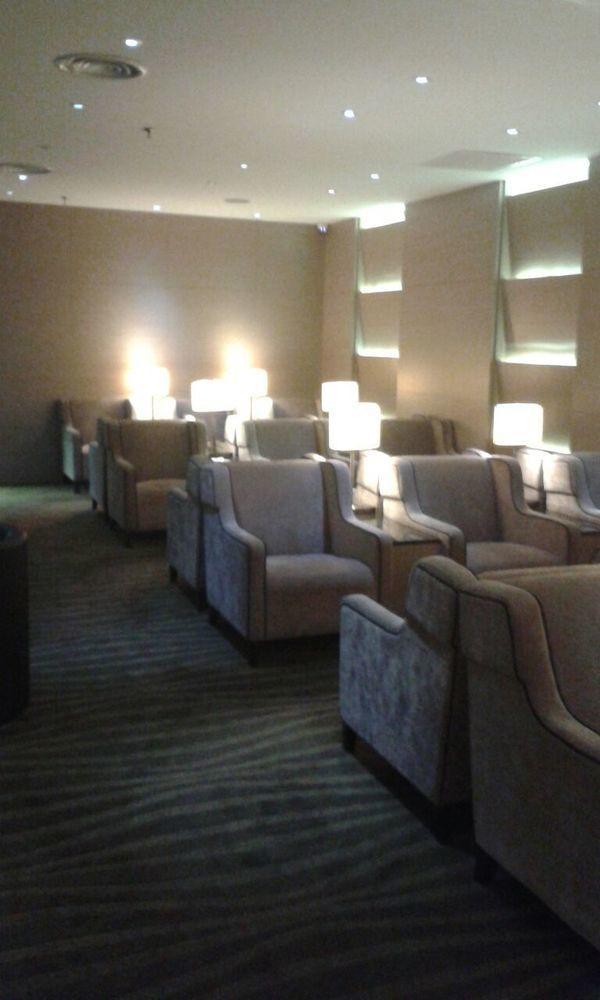 Отель Plaza Premium Lounge Байан-Лепас Экстерьер фото