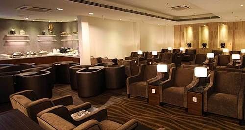 Отель Plaza Premium Lounge Байан-Лепас Экстерьер фото